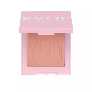 Kylie Cosmetics pressed powder blush in Close To Perfect